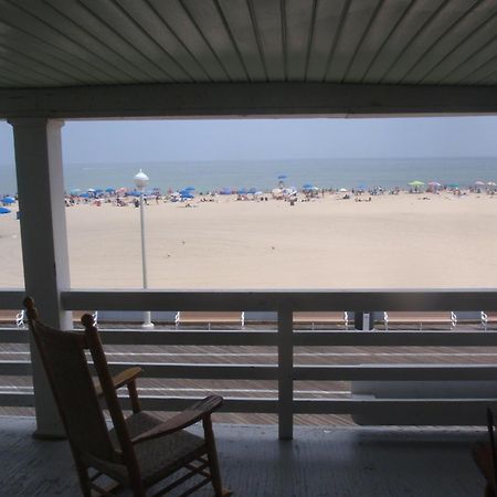 Majestic Hotel & Apartments Ocean City Exterior photo